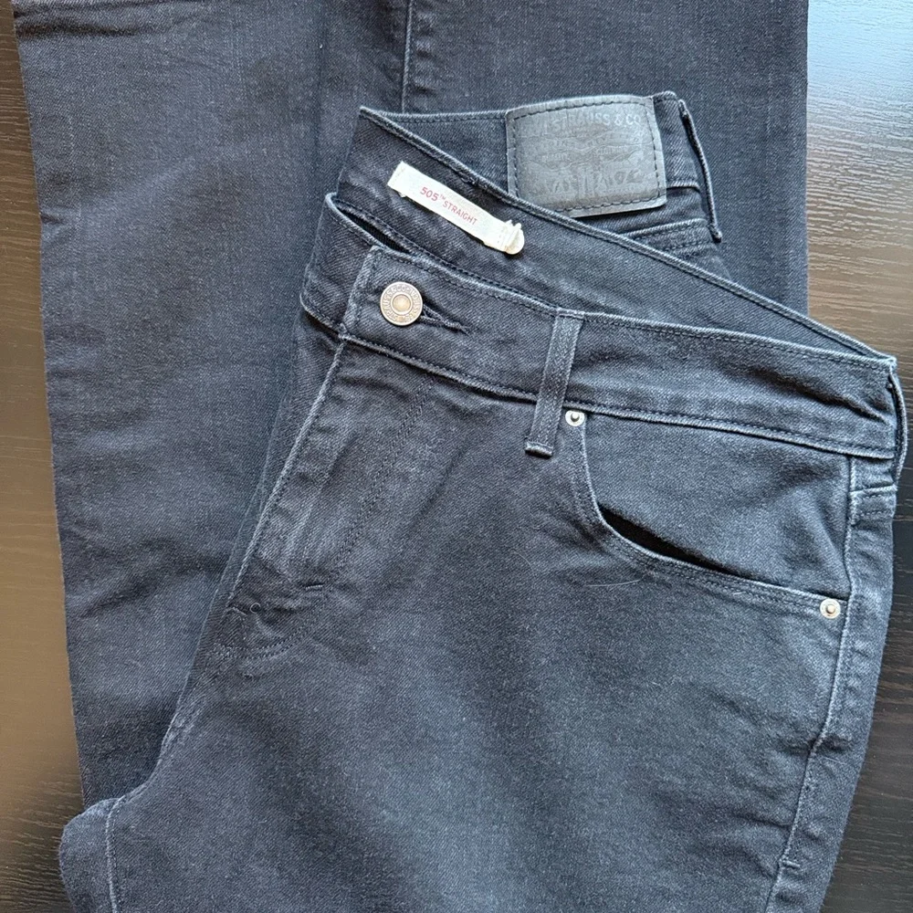 Levi’s 505 Straight Leg Black Jeans Women’s Dark Wash Classic Denim W28